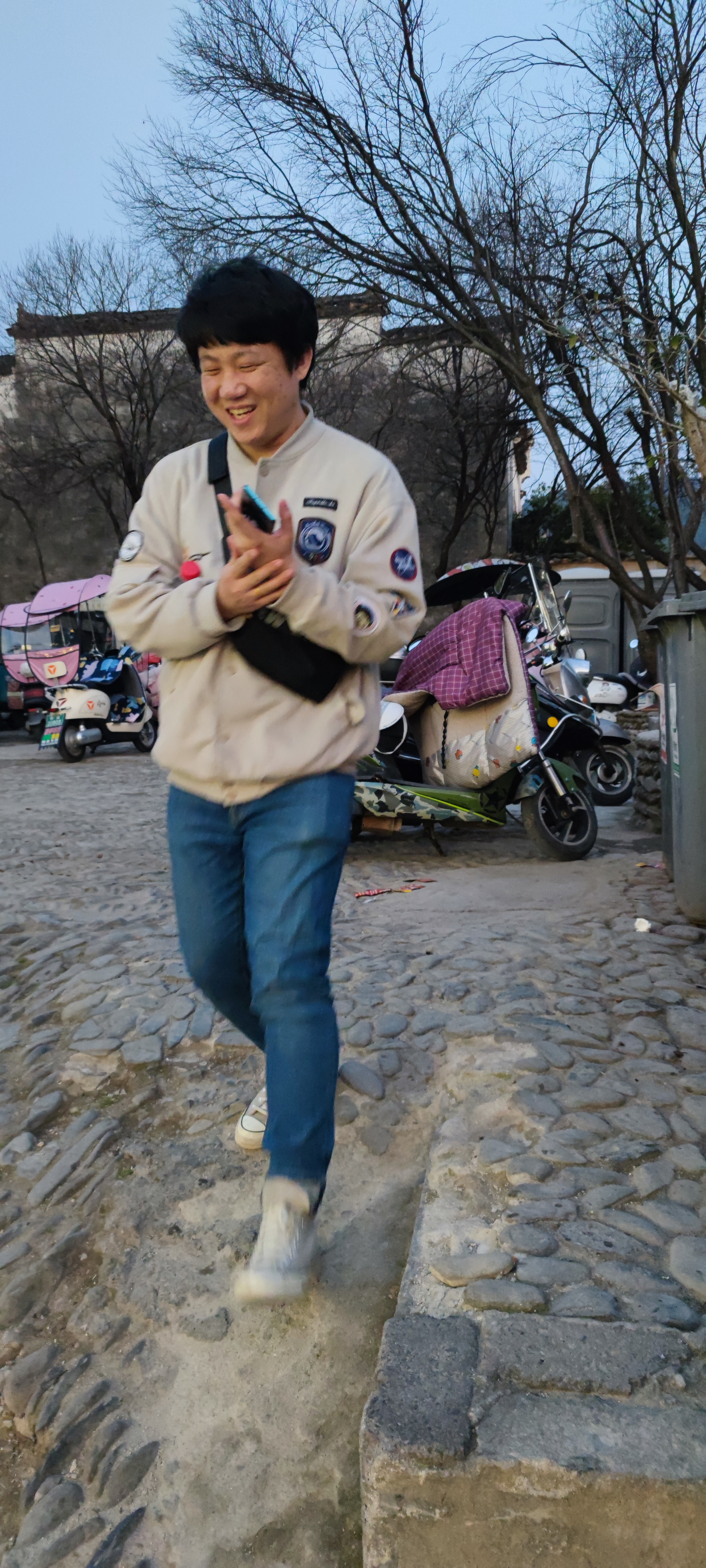 Pic_宏村找到垃圾桶.jpg