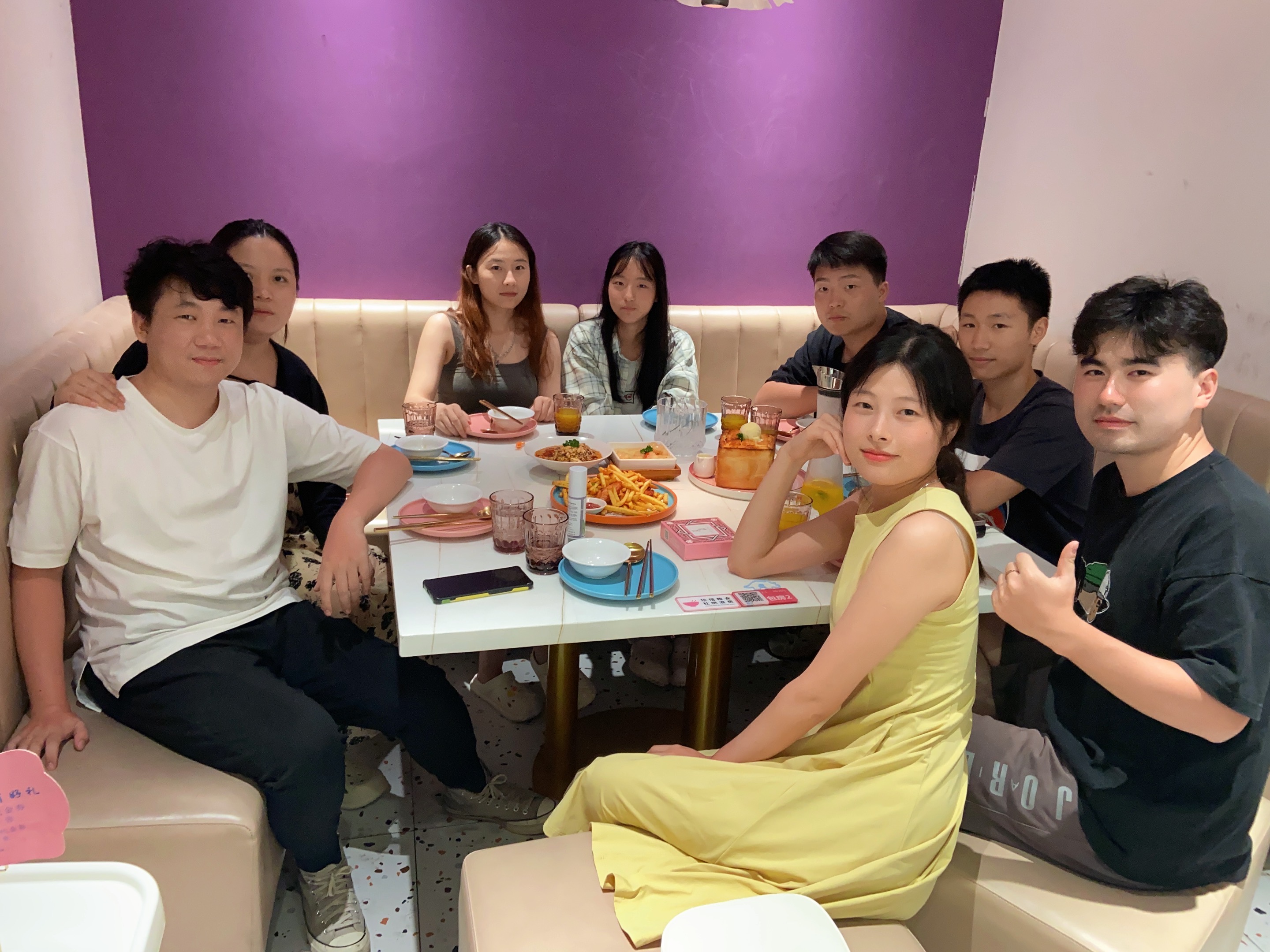 茉莉餐厅合照.jpg 茉莉餐厅合照.jpg